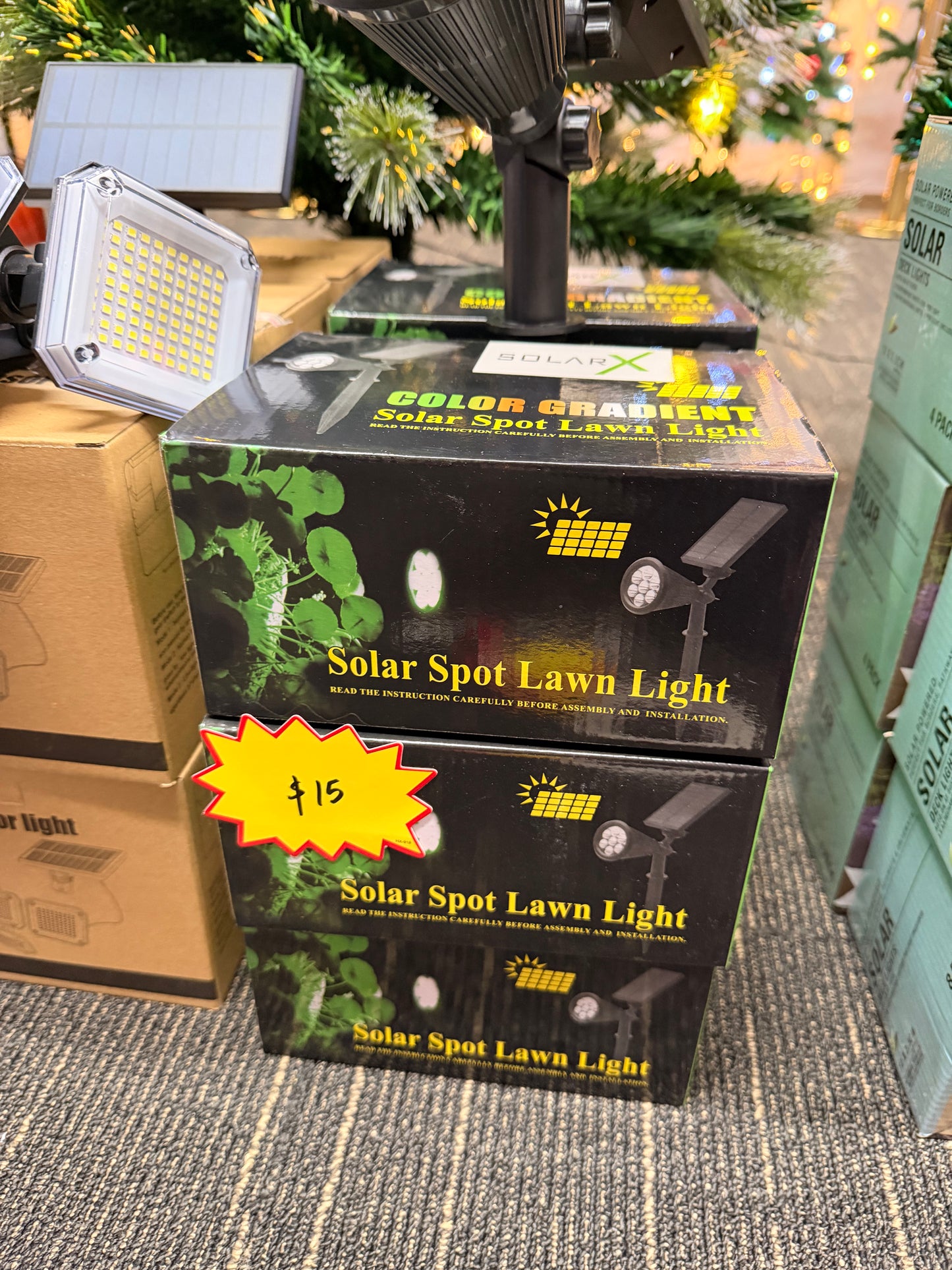 Color Gradient Solar Spot Lawn Light